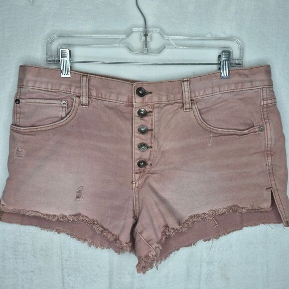 Free People Dusty Pink Distressed Exposed Button Fly Denim Shorts Size 31 - Picture 1 of 9
